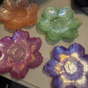 4 Irredescent Plates